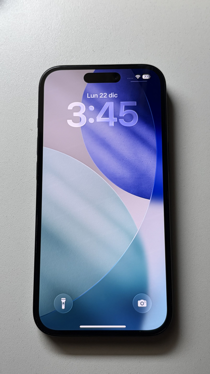 iPhone 15 Negro - 128GB - Semi Nuevo